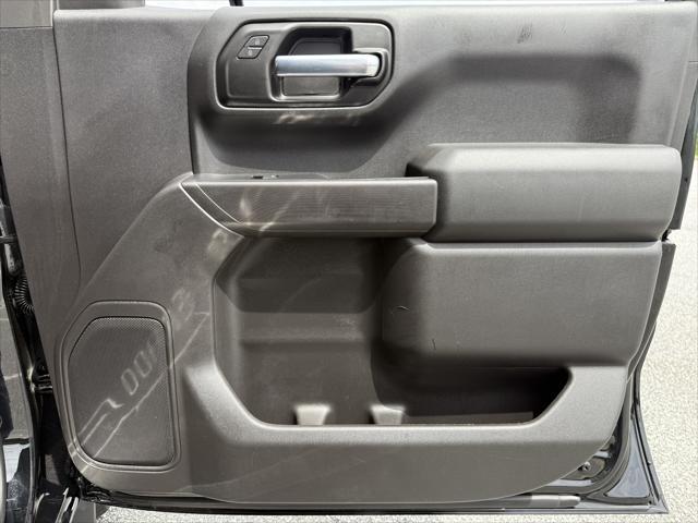Photo of 2020 Black Chevrolet Silverado 1500