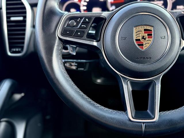 Photo of 2020 Quartzite Grey Metallic Porsche Cayenne