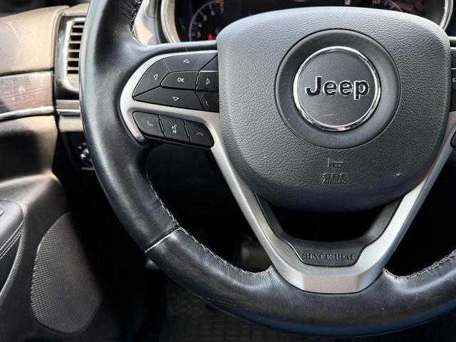 Photo of 2021 Diamond Black Crystal Pearlcoat Jeep Grand Cherokee
