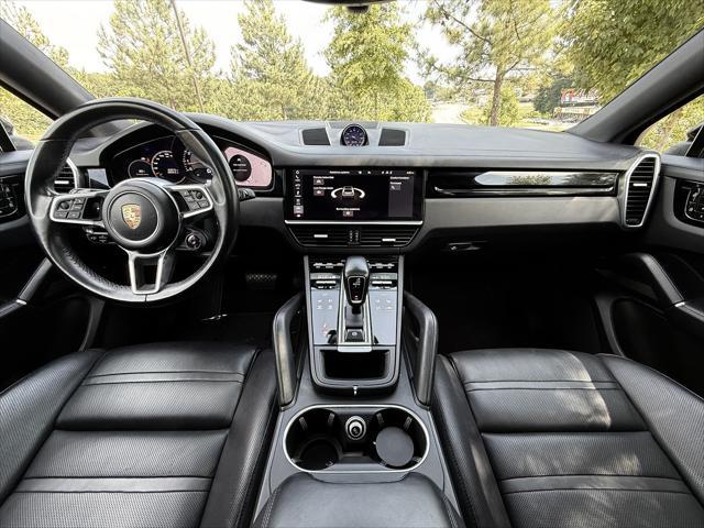 Photo of 2020 Black Porsche Cayenne