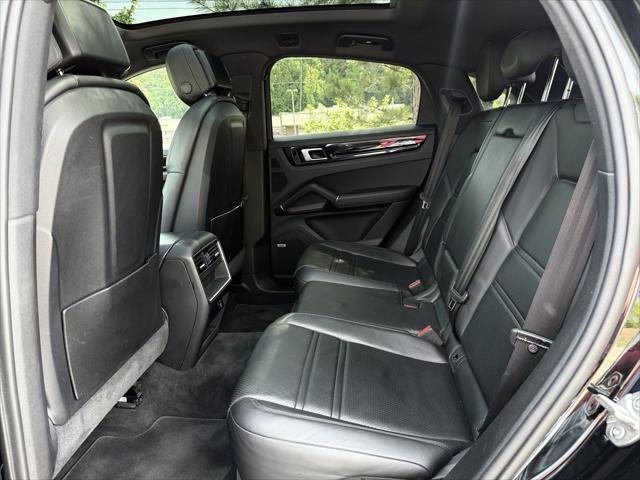 Photo of 2020 Black Porsche Cayenne
