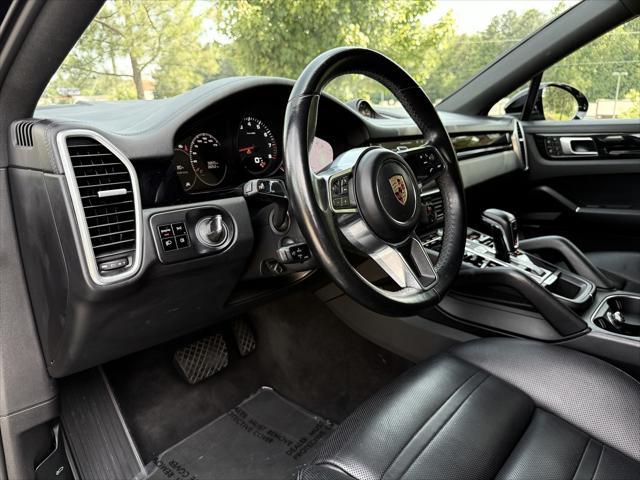 Photo of 2020 Black Porsche Cayenne