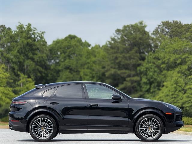 Photo of 2020 Black Porsche Cayenne