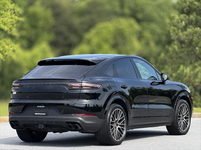 Photo of 2020 Black Porsche Cayenne