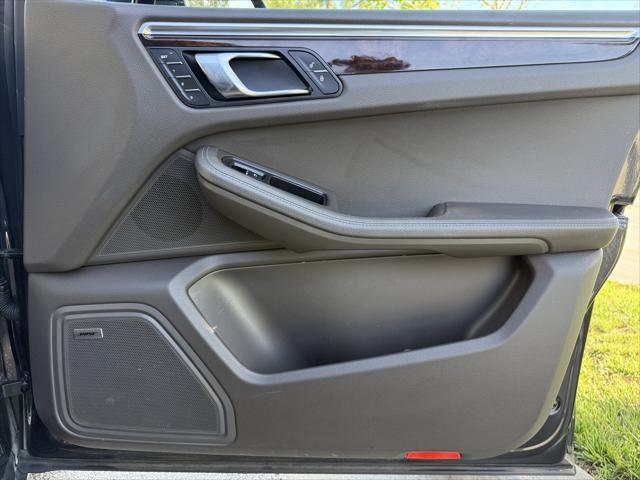 Photo of 2020 Black Porsche Cayenne