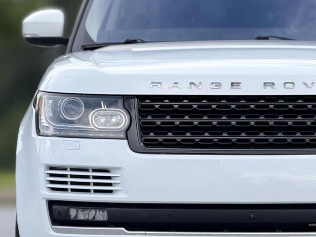 Photo of 2016 White Land Rover Range Rover