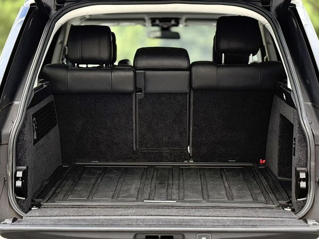 Photo of 2016 White Land Rover Range Rover