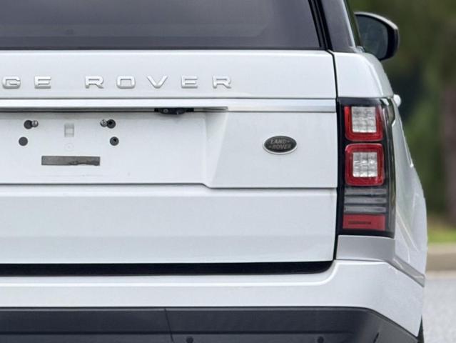 Photo of 2016 White Land Rover Range Rover