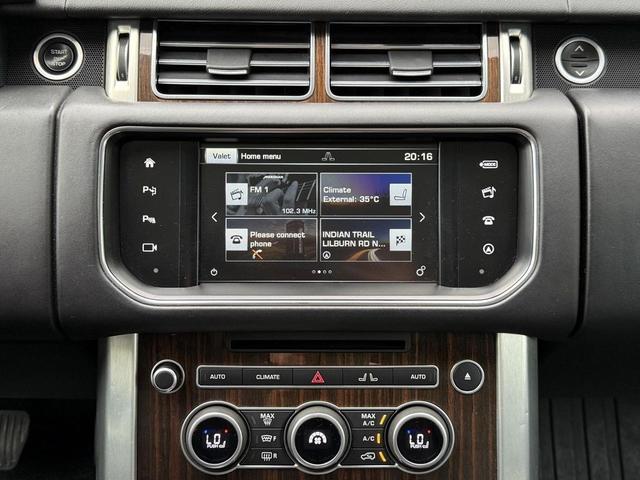 Photo of 2016 White Land Rover Range Rover