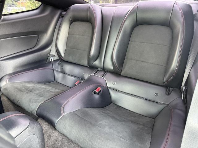 Photo of 2016 Magnetic Ford Mustang
