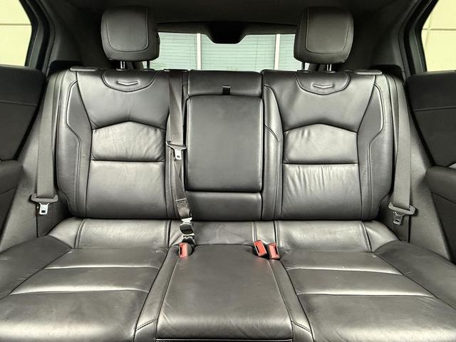 Photo of 2020 Crystal White Tricoat Cadillac XT4