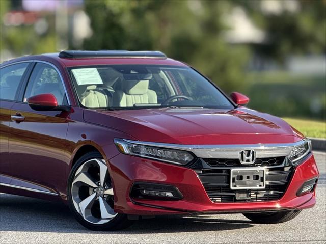 Photo of 2018 Radiant Red Metallic Honda Accord