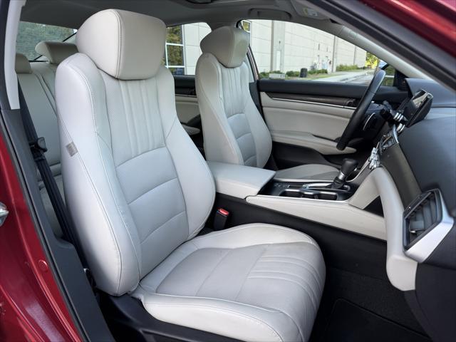 Photo of 2018 Radiant Red Metallic Honda Accord