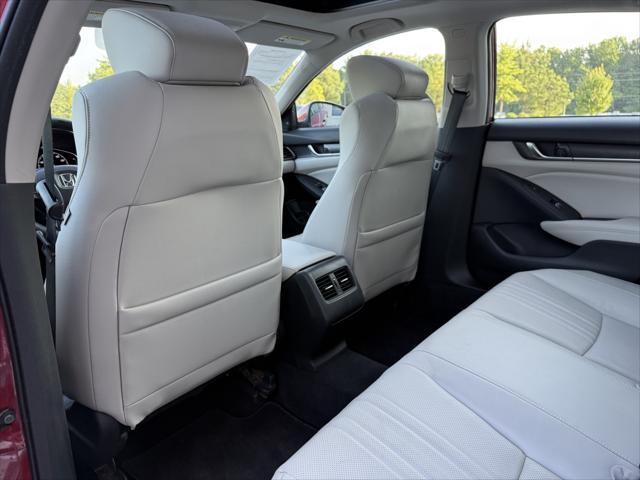 Photo of 2018 Radiant Red Metallic Honda Accord