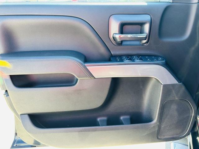 Photo of 2018 Black Chevrolet Silverado 1500