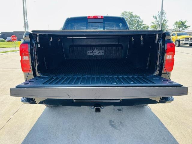 Photo of 2018 Black Chevrolet Silverado 1500