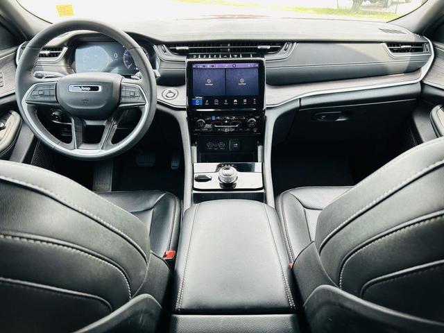 Photo of 2024 Velvet Red Pearlcoat Jeep Grand Cherokee