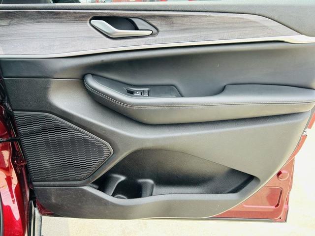 Photo of 2024 Velvet Red Pearlcoat Jeep Grand Cherokee