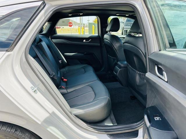 Photo of 2022 Wolf Gray Kia K5