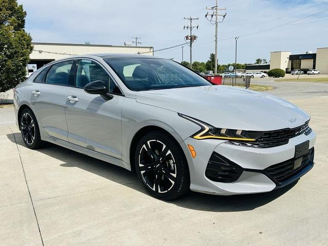 Photo of 2022 Wolf Gray Kia K5