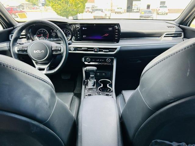 Photo of 2022 Wolf Gray Kia K5