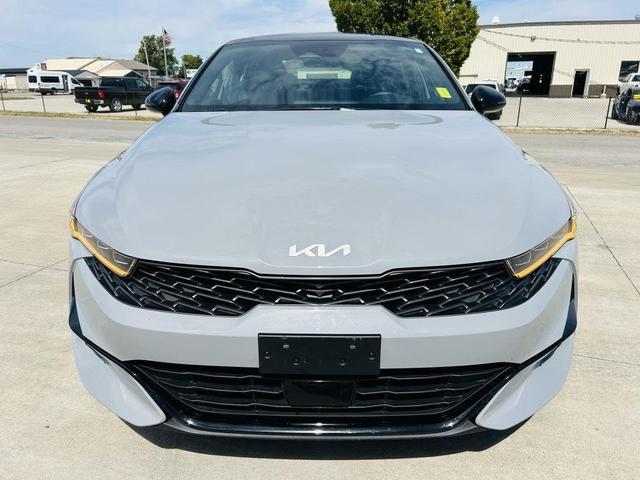 Photo of 2022 Wolf Gray Kia K5