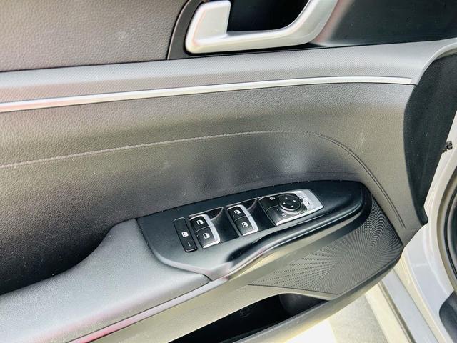 Photo of 2022 Wolf Gray Kia K5