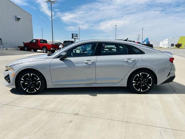 Photo of 2022 Wolf Gray Kia K5