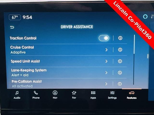Photo of 2023 Pristine White Lincoln Navigator