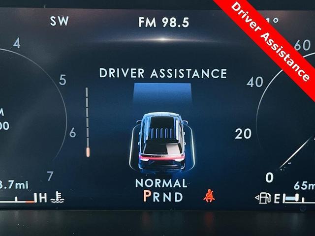 Photo of 2023 Pristine White Lincoln Navigator