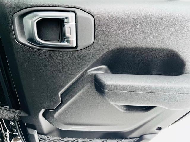 Photo of 2025 Black Clearcoat Jeep Gladiator