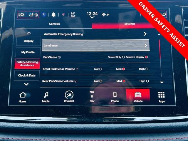 Photo of 2025 DB Black Clearcoat Dodge Durango