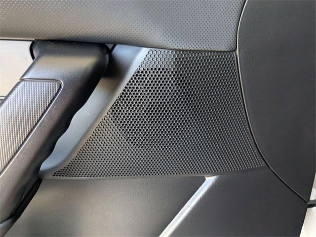 Photo of 2025 wind chill pearl Mazda CX-50