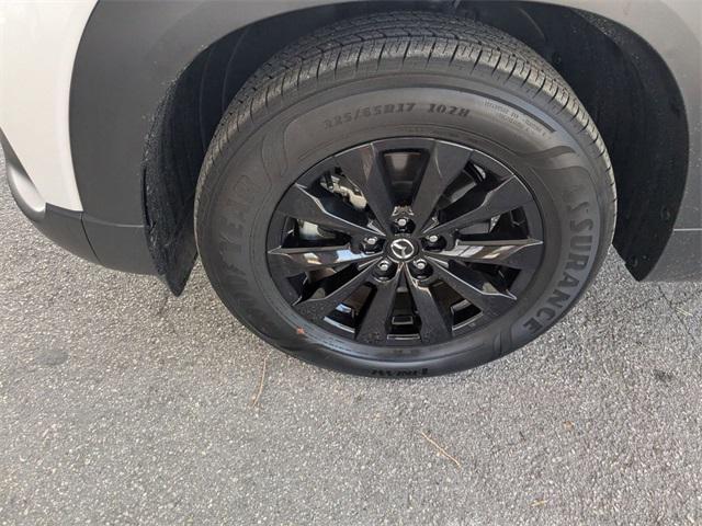 Photo of 2025 wind chill pearl Mazda CX-50