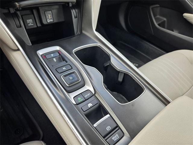Photo of 2020 Gold Honda Accord Hybrid