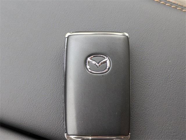 Photo of 2025 Rhodium White Premium Mazda CX-90 PHEV