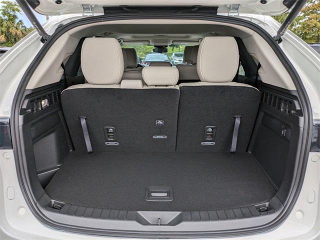 Photo of 2025 Rhodium White Premium Mazda CX-90 PHEV