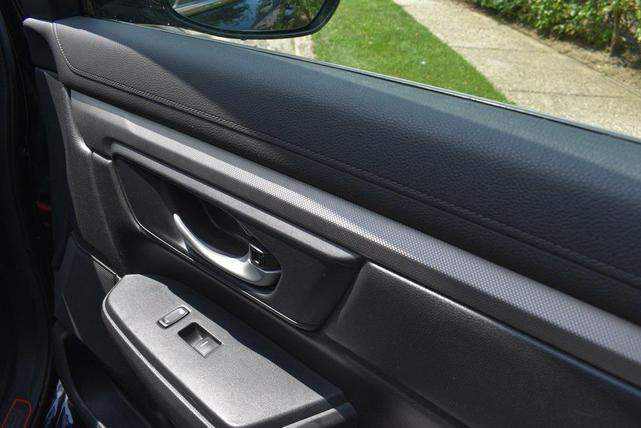Photo of 2020 Crystal Black Pearl Honda CR-V