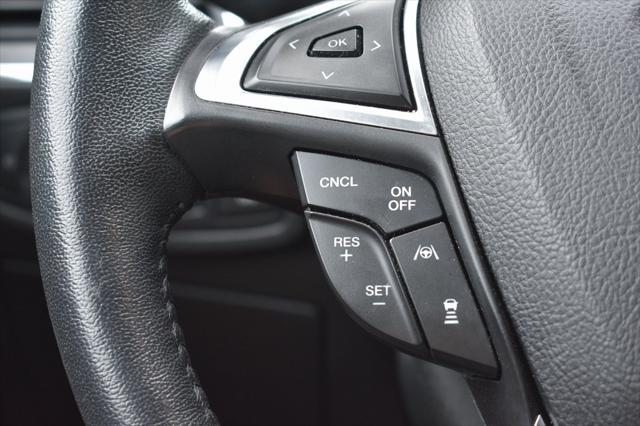 Photo of 2022 Gray Metallic Ford Edge