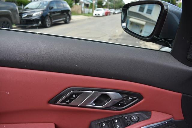 Photo of 2022 Mineral Grey Metallic BMW 330