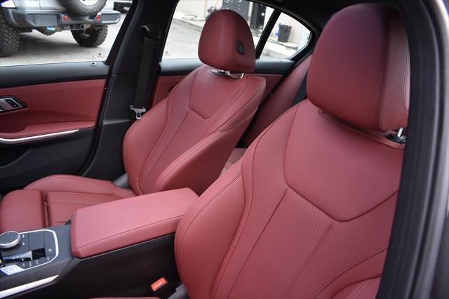 Photo of 2022 Mineral Grey Metallic BMW 330