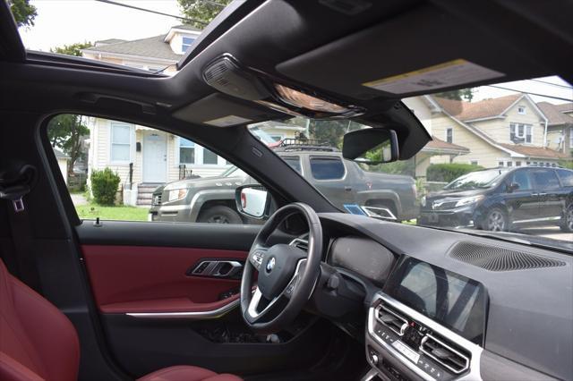 Photo of 2022 Mineral Grey Metallic BMW 330