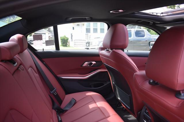 Photo of 2022 Mineral Grey Metallic BMW 330