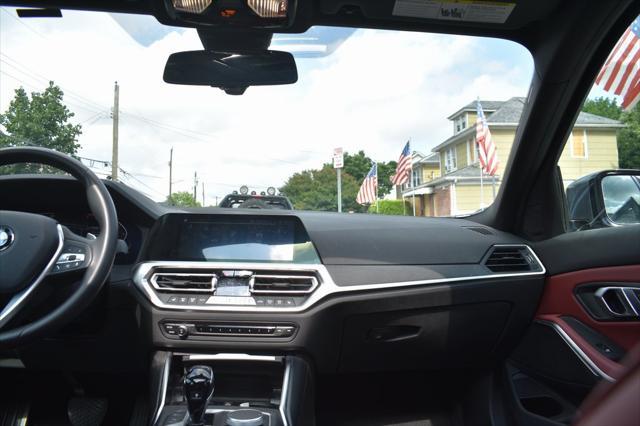 Photo of 2022 Mineral Grey Metallic BMW 330