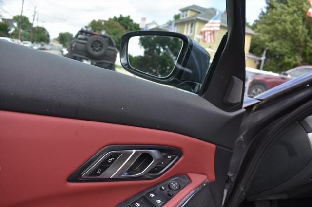 Photo of 2022 Mineral Grey Metallic BMW 330