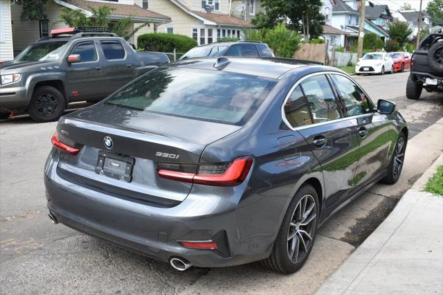 Photo of 2022 Mineral Grey Metallic BMW 330