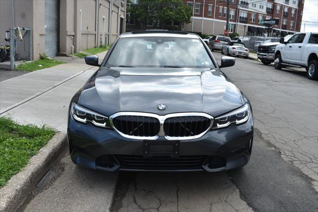 Photo of 2022 Mineral Grey Metallic BMW 330
