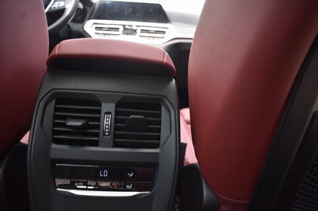 Photo of 2022 Mineral Grey Metallic BMW 330