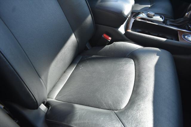 Photo of 2023 Hermosa Blue Pearl Nissan Armada