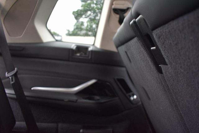 Photo of 2025 Skyscraper Gray Metallic BMW X7